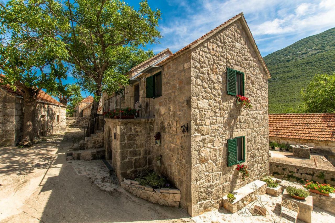 Holiday Home Godinj Donje Rascane Ngoại thất bức ảnh