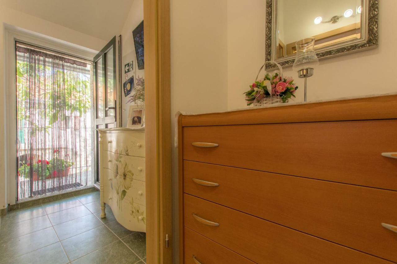 Holiday Home Godinj Donje Rascane Ngoại thất bức ảnh